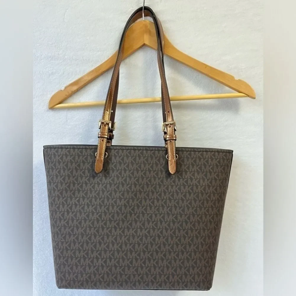 MK Jet Set Medium Signature Logo All Over Print Pocket Tote‎ Bag $550